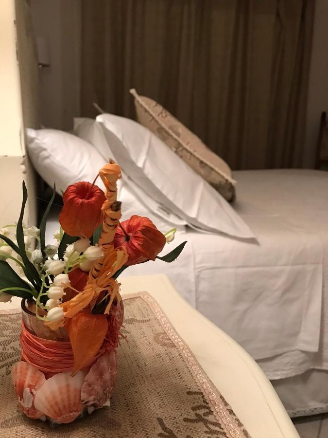 Ancora Bilocale Villa Marina di Massa Bagian luar foto